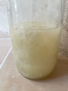 Lessive à la cendre de bois saponifiée