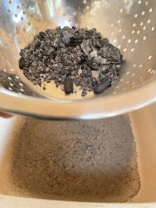 lessive à la cendre de bois fabrication maison